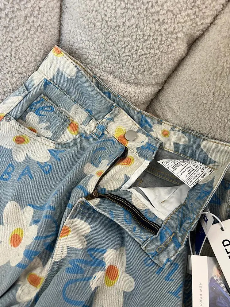 American retro men and women trendy personalized jeans for spring autumn couples loose straight leg washed casual pants y2k 241112