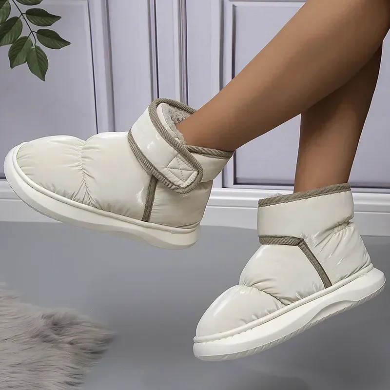 Winter Warm Thicken Plush Waterproof Snow Boots Women Non Slip Thick Bottom Cotton Padded Ankle Boots Outdoor Woman Shoes 2024 241112