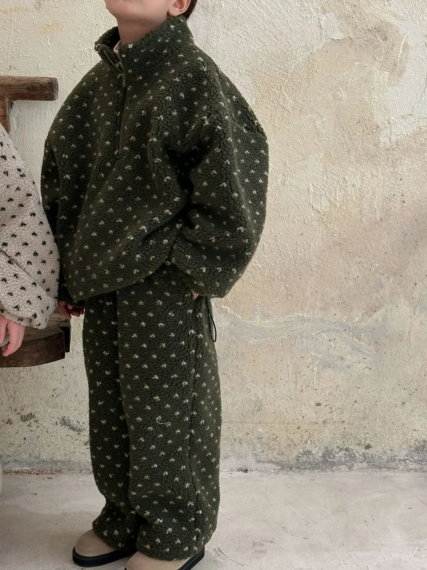 4565 Buy 2pcs Wholesale Childrens Clothing Set 2024 Winter Boys Suit Zipper CoatPant Polar Fleece Girls Two Piece Suit 241112