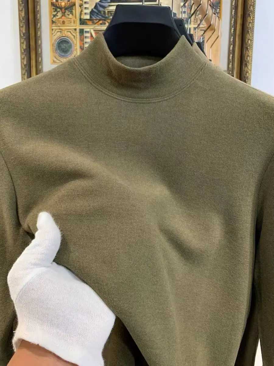 2023 Velvet Bottom Mens Ultra Thin Solid Color Half Turtle Neck Long Sleeve T-shirt with Velvet Thick Lining Warm Top W2411111