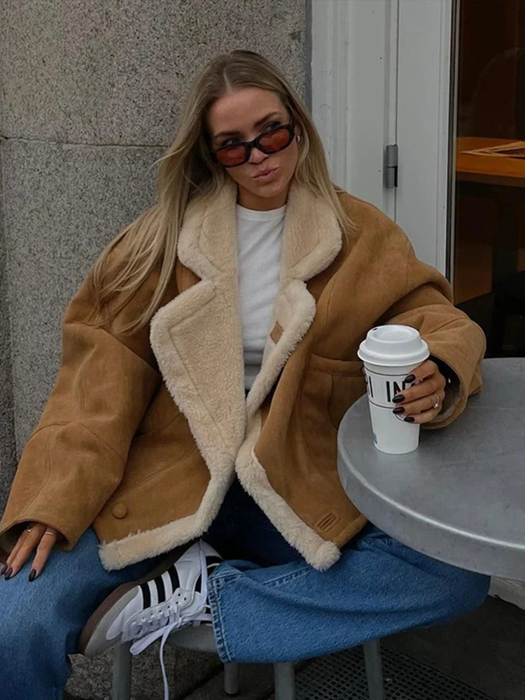 Patchwork Lamb Wool Coats Women Fashion Lapel Full Sleeve Pockets Jackets Female 2024 Winter Warm Thicken Street Overcoat Lady 241112