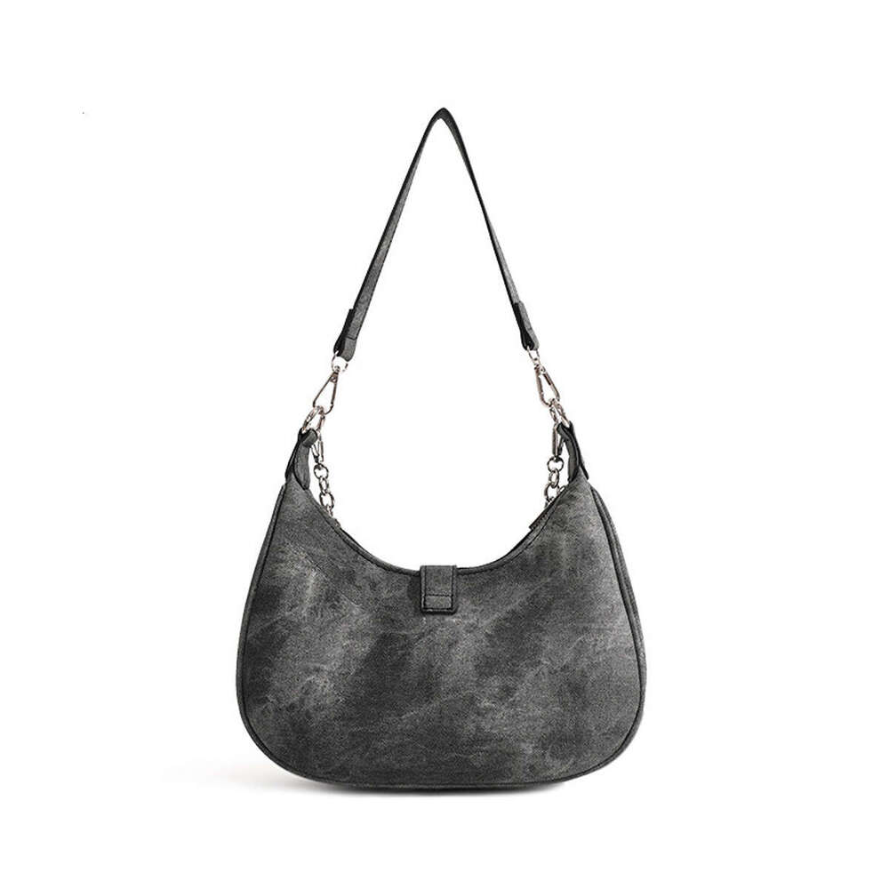 Advanced underarm female niche design new Female advanced sense crescent sweet cool shoulder bag