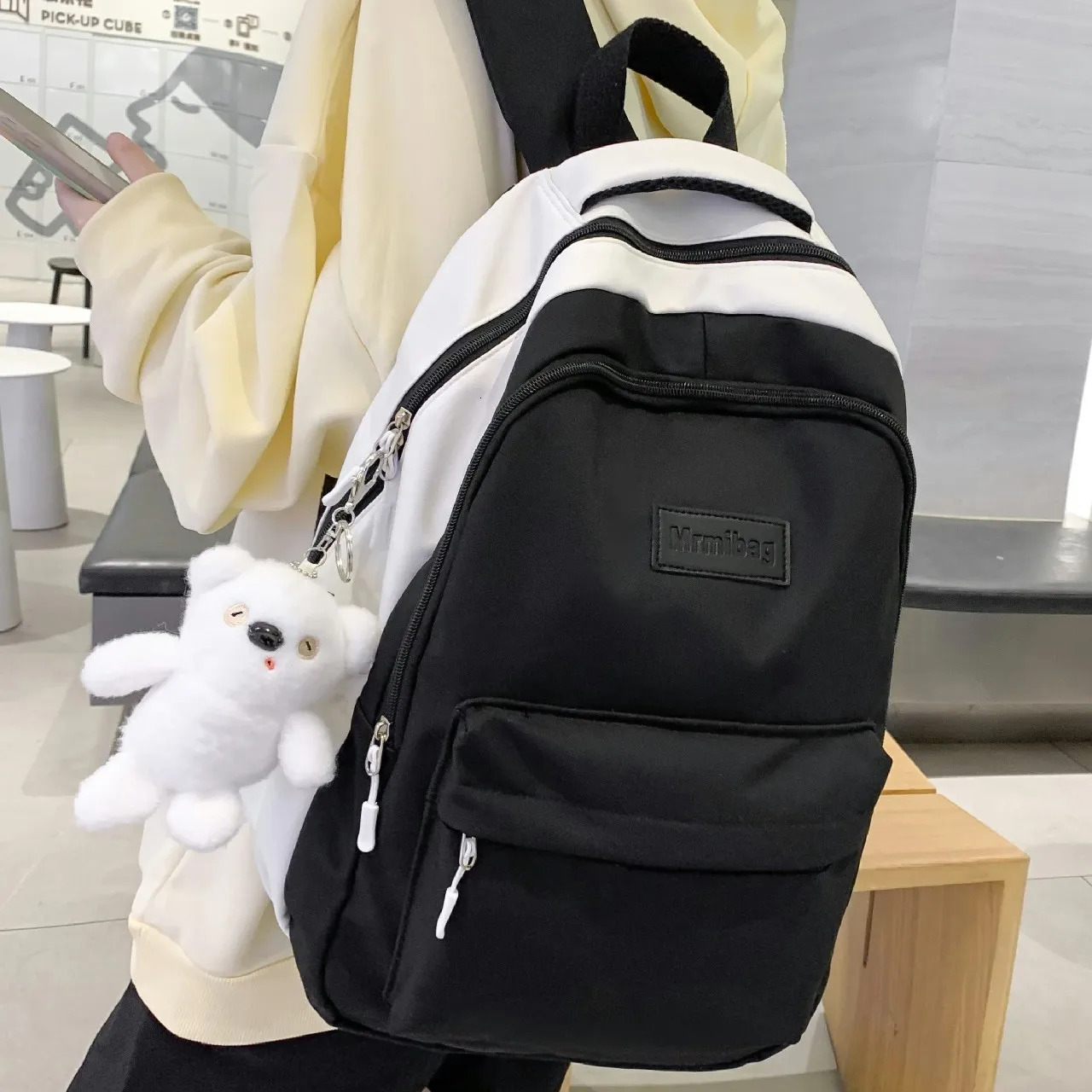 Cute womens bag teenage school backpack luxurious Harajuku womens fashion bag student womens backpack 241111