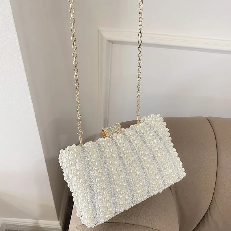 Vintage Pearl Women Handbag Diamond Evening Bag Wedding Bridal Ladies Clutch Chain White Shoulder Dress Dinner Bag 241112