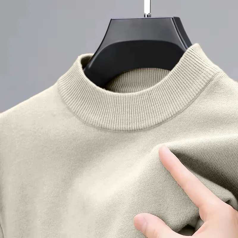 Mens half neck knitted sweater autumn plain neck knitted sweater solid color latte art street clothing winter warm knitted sweater W2411111