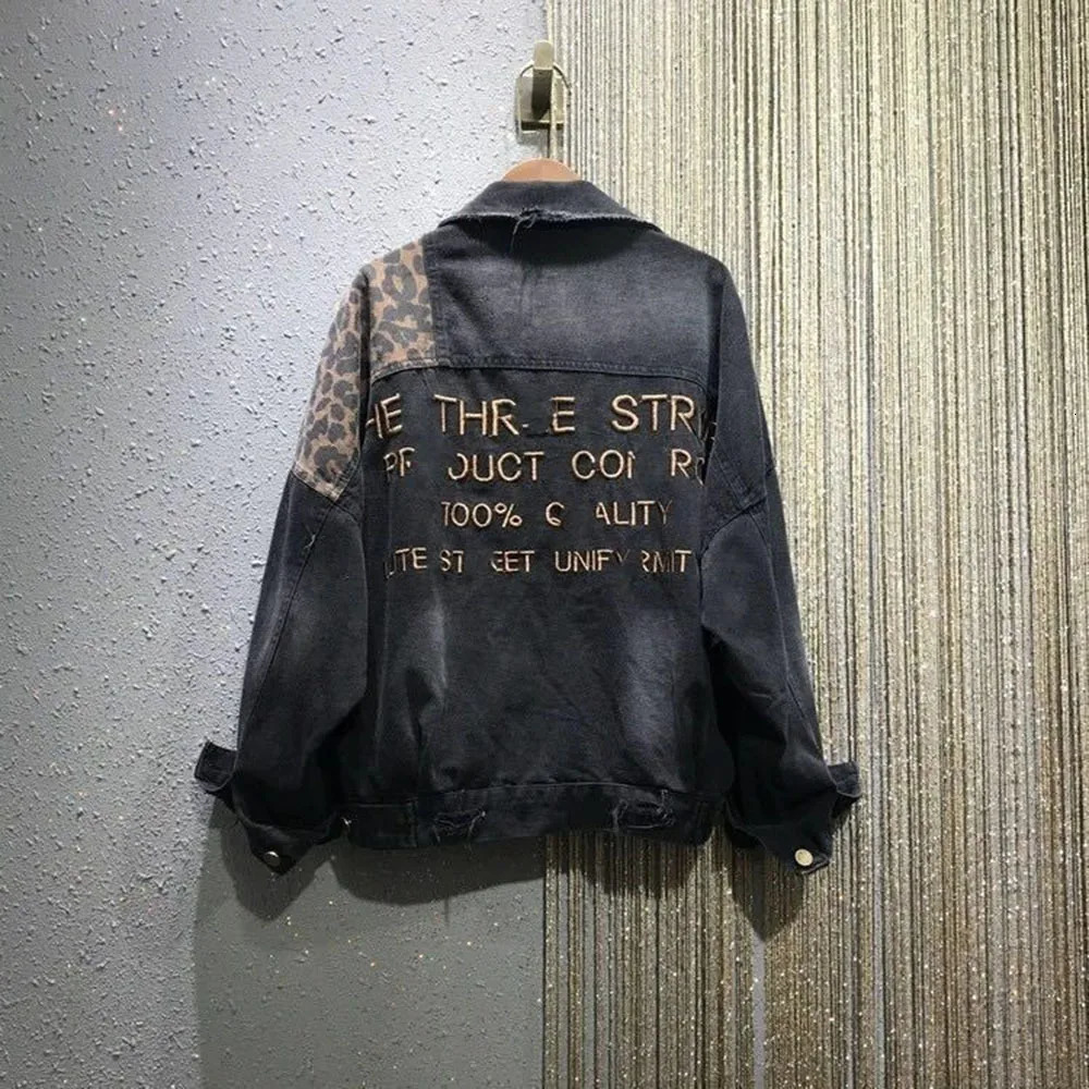 Womens denim jacket retro leopard print black spring style Harajuku punk denim jacket loose pocket fashionable street denim jacket 241112