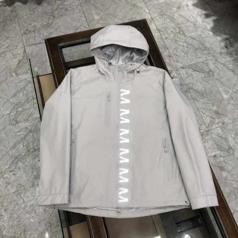 Men's Jackets Designer Hooded Outerwear Zipper Light jackets windproof suntan prevention Windbreaker Casual woman Jacket Coat Clothing