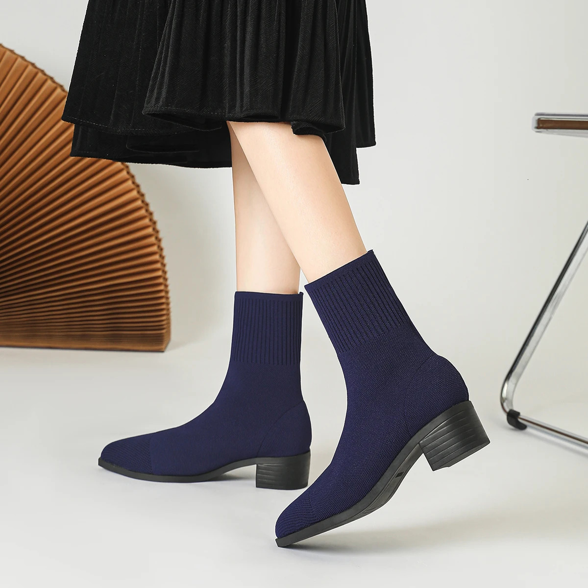 Womens boots 2024 large fashionable knitted non slip rubber sole boots heel height 5cm 241112