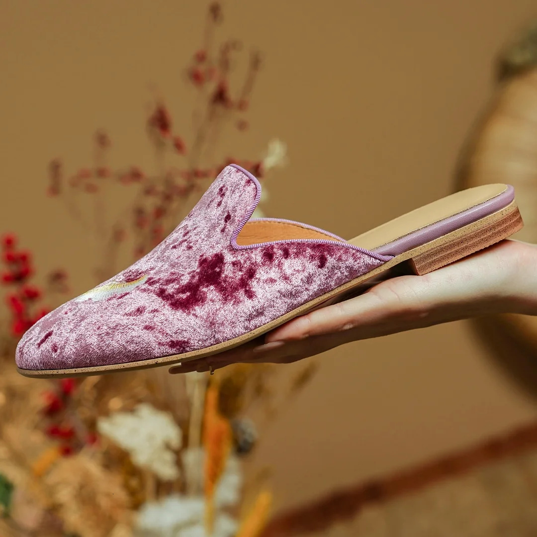 Womens embryo velvet sliding on a flat surface summer mule round toe pigskin lining sheepskin lining casual womens sandals 241111