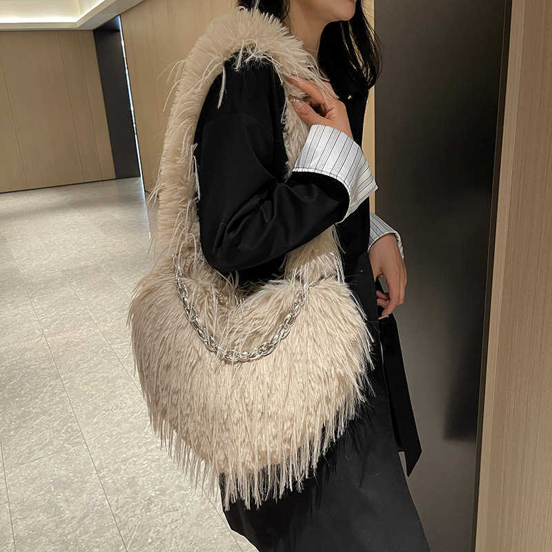 Tassel Heart Shaped Hairy Bag Autumn Winter New Plush Crossbody Bags Y2k Girl Large Capacity Shoulder Bag Women Purses Handbags 241112