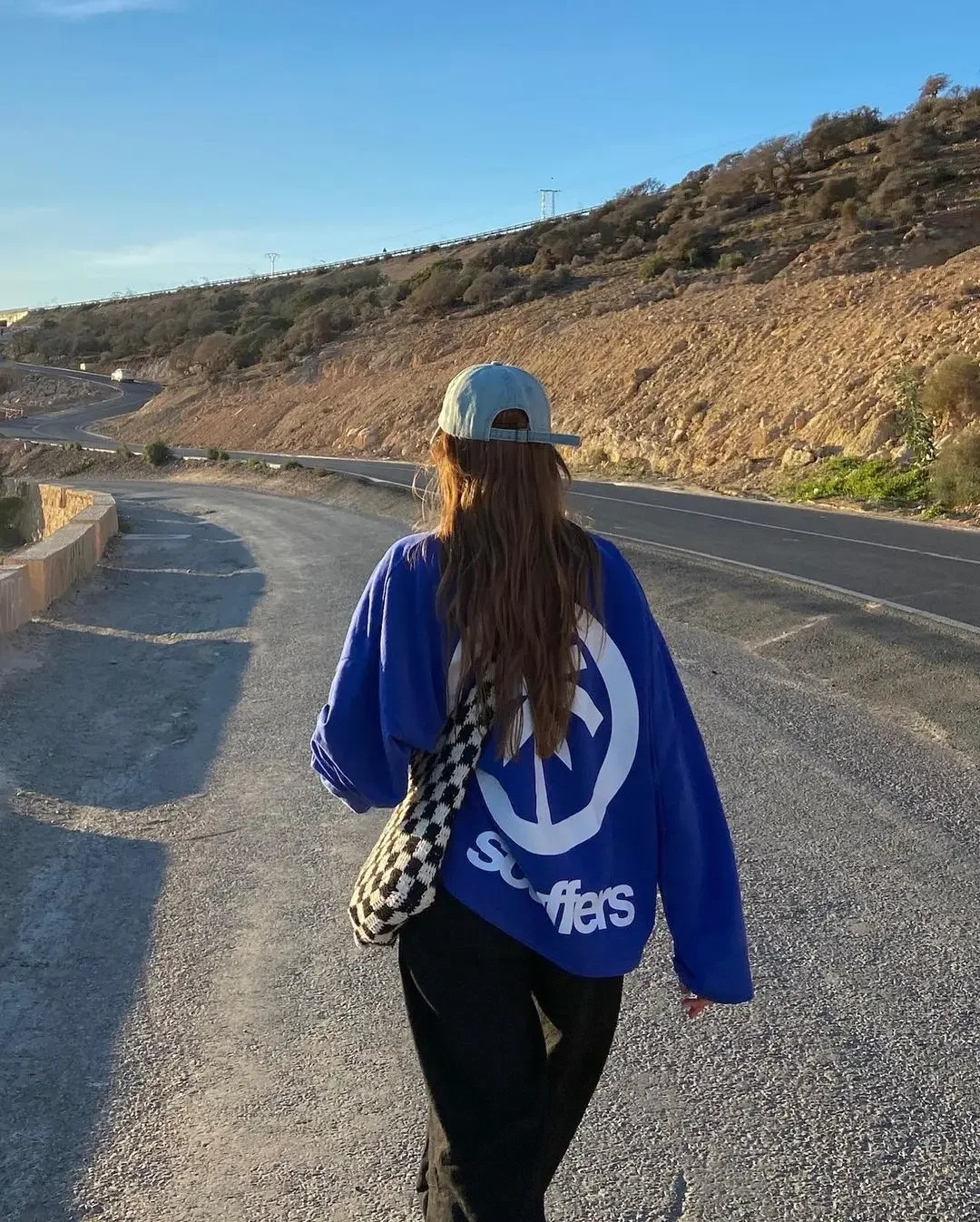 Harajuku loose casual Versatile top Y2k autumn warm cotton long sleeved T-shirt womens clothing mens couple clothing 241112