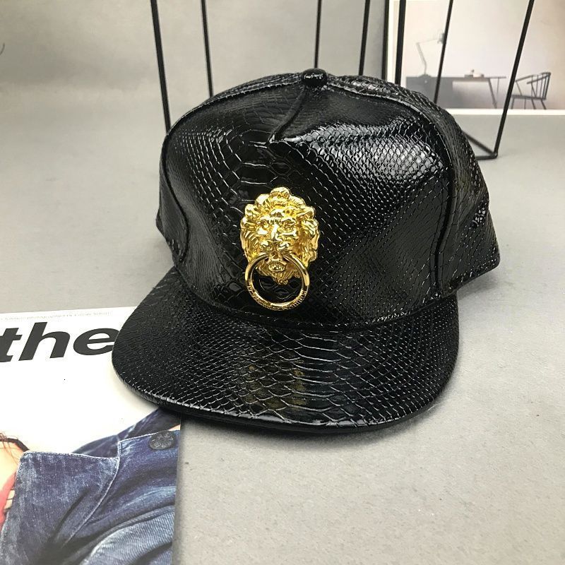 New Metal Sculpture Lion Head Hats Snakeskin Leather Hip Hop Cap Punk Style Baseball Caps For Men Women Black Red 201023