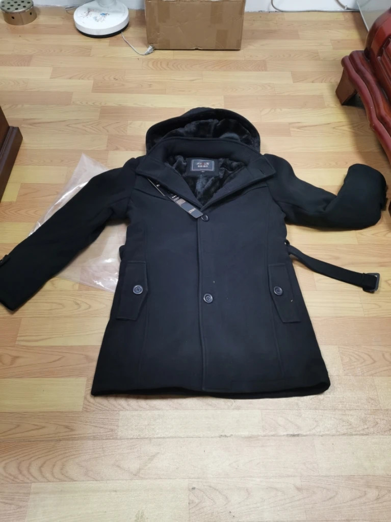 Mens wool hooded thick wool winter coat wool trench coat mens casual pocket coat with detachable cover 241112