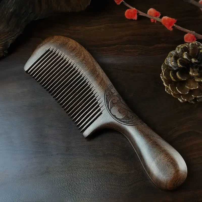 Wooden comb natural handmade comb fine tooth sandalwood comb used for wavy hair thick hair fine hair straight hair no static electricity W241112