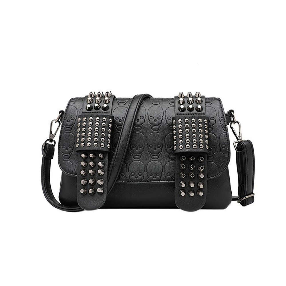 Fashion Europe and America riveted black skull shoulder casual emed trend diagonal women's bag