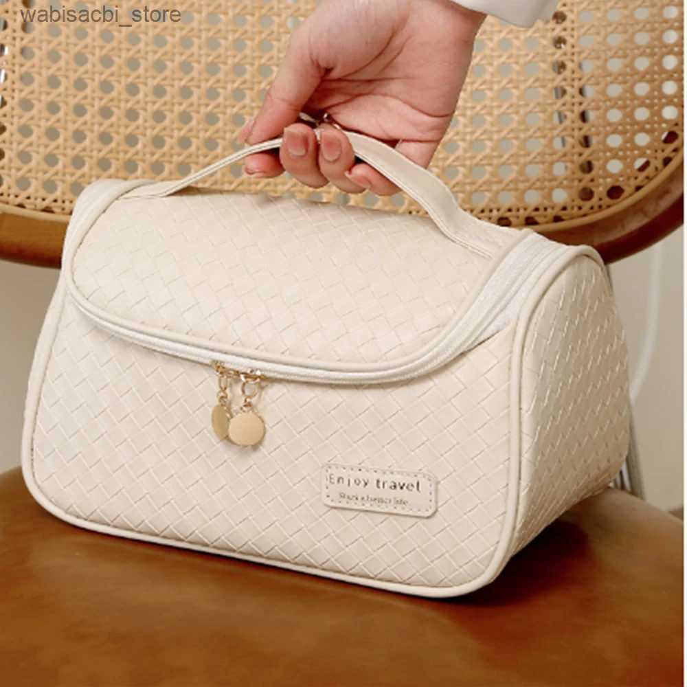 Cosmetic Bags Women Pu Makeup Bag Traveling Cosmetic BagToiletry Bag Skincare Products Organizer Toiletries Storage Case L49