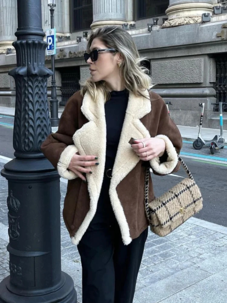 Patchwork Lamb Wool Coats Women Fashion Lapel Full Sleeve Pockets Jackets Female 2024 Winter Warm Thicken Street Overcoat Lady 241112