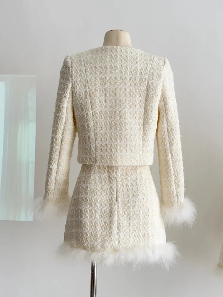 Autumn/Winter French Retro 2-piece Coarse Felt Jacket Short Coat Feather Splicing JacketHigh Waist Mini Skiwear 241112