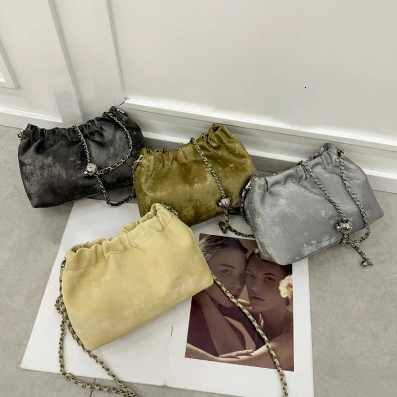 Summer New Women Chain Messenger Female Soft Split Leather Fashion Bucket Shoulder Lady Casual Crossbody Bag Patent Leather