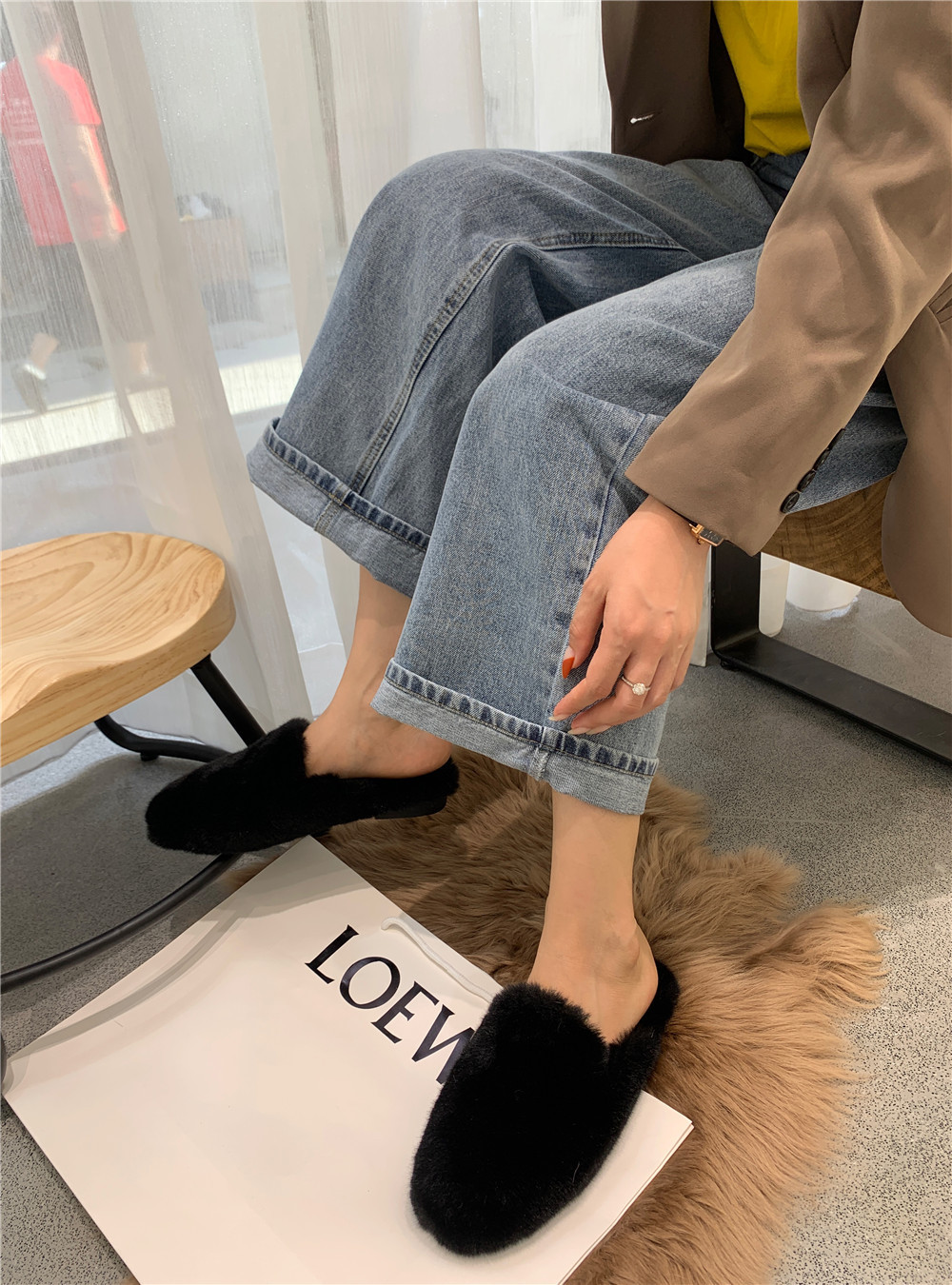 Cozy Fleece Slippers: Warm & Stylish Winter Foot Comfort, Black/Beige/Khaki 7661