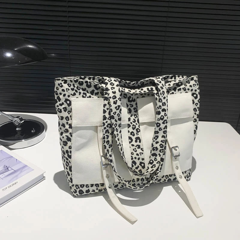 Womens Portable One Shoulder Versatile seller High Capacity Personalized Handbag 241111