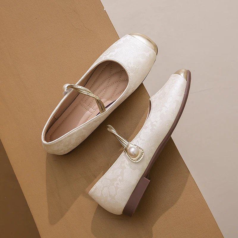 Elegant 2024 bow comfortable sliding womens shoes ballet womens flat bottomed round leather soft sole single shoes women 241111