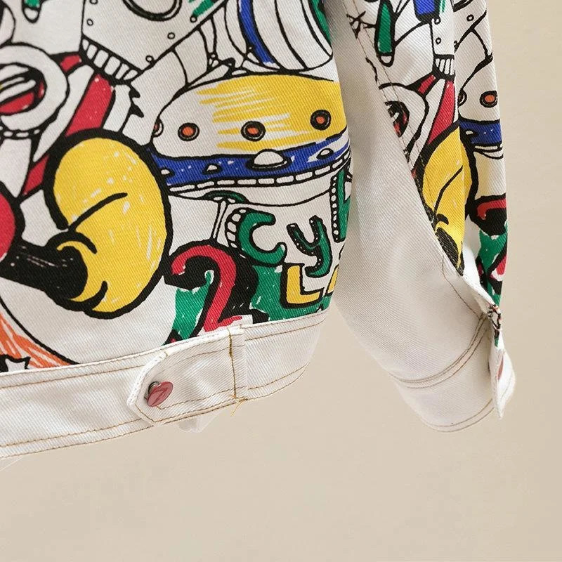 Cartoon graffiti printed denim jacket for womens spring and autumn fashion white denim jacket for womens sweet top 241112
