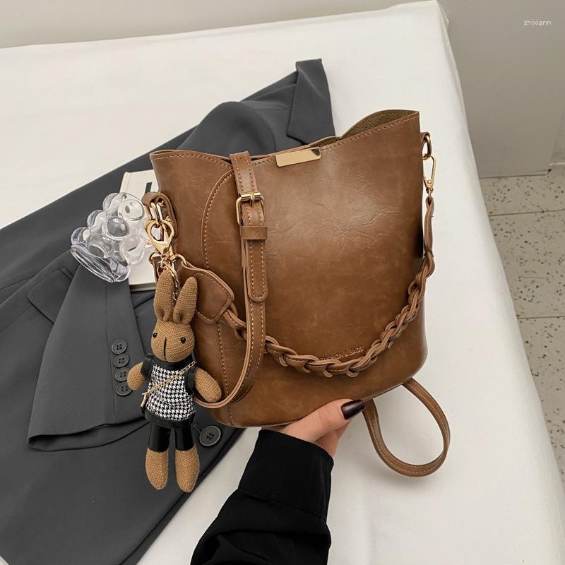 Drawstring Autumn And Winter Vintage Small Bag Women's High-end Texture All-match Crossbody Explosive Portable Bucket zhanyishengli