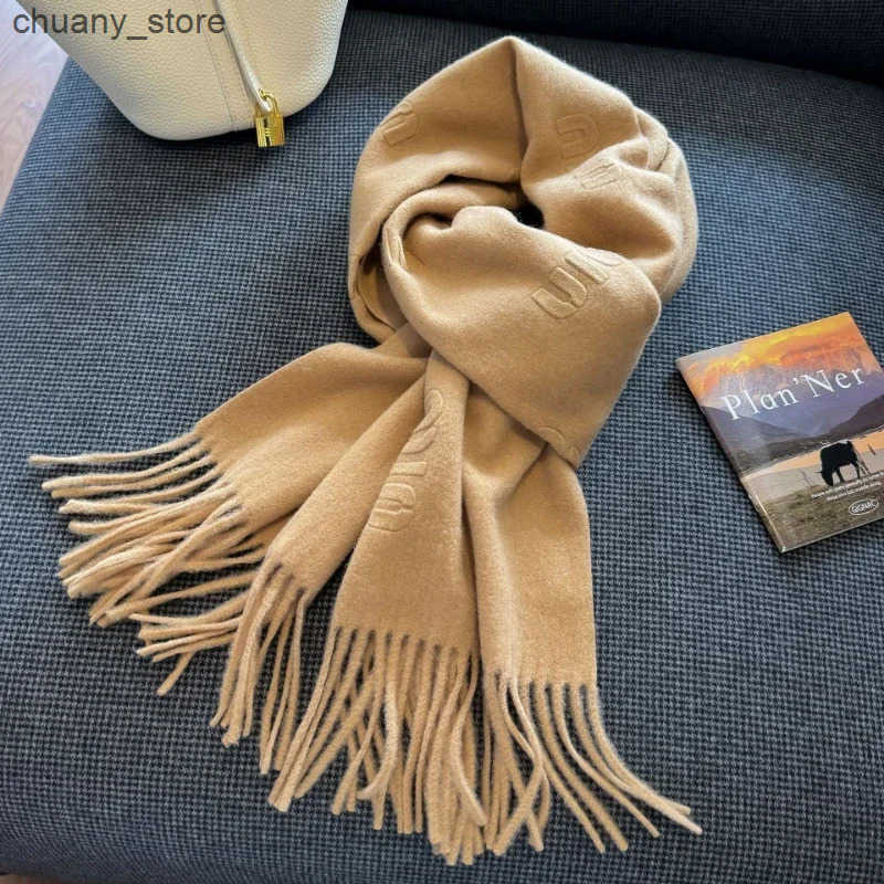 Scarves High quality wool scarf for women autumn solid color simple classic cashmere muffler womens new warm shawl L240910