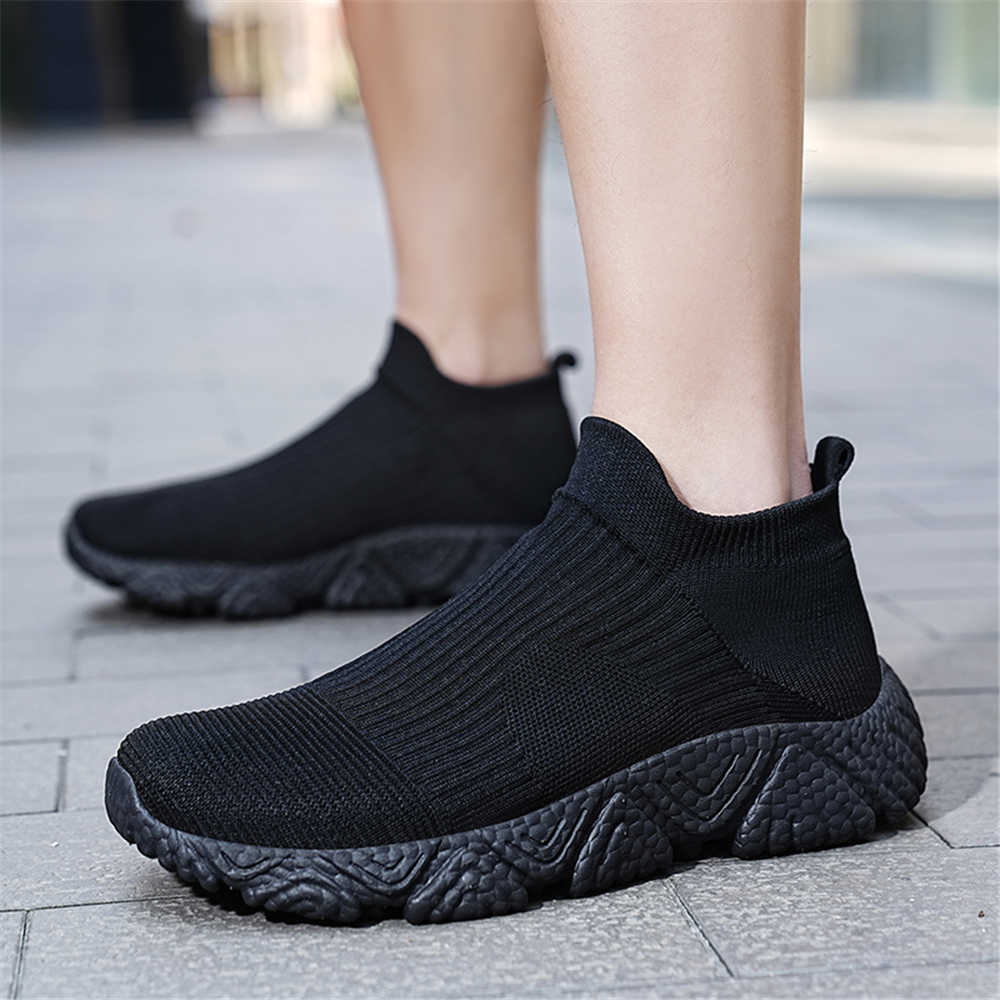 Middleboots Round Nose Men's Designer Sports Shoes Casual Red Sneakers Men Skate Shose For Adults Tenix Beskete