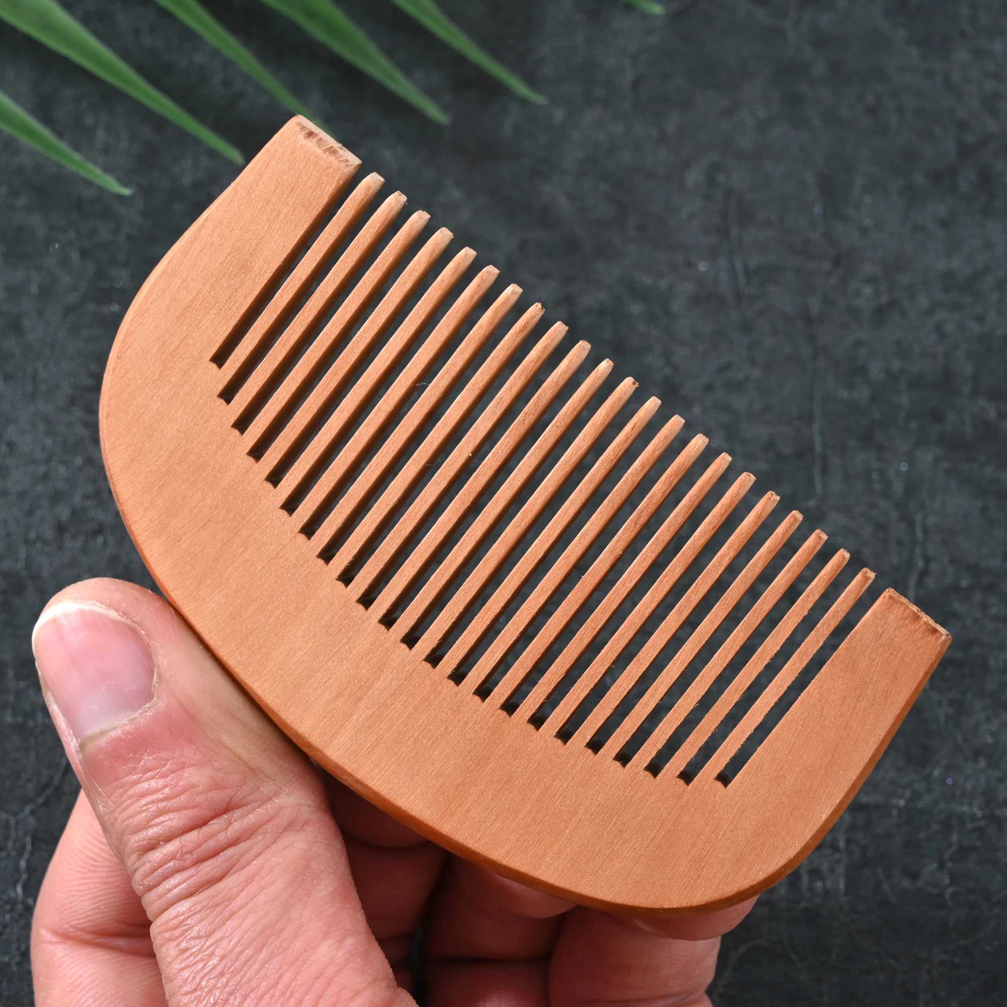 Fashionable hair carving natural peach wood comb anti-static beard comb tool W241112
