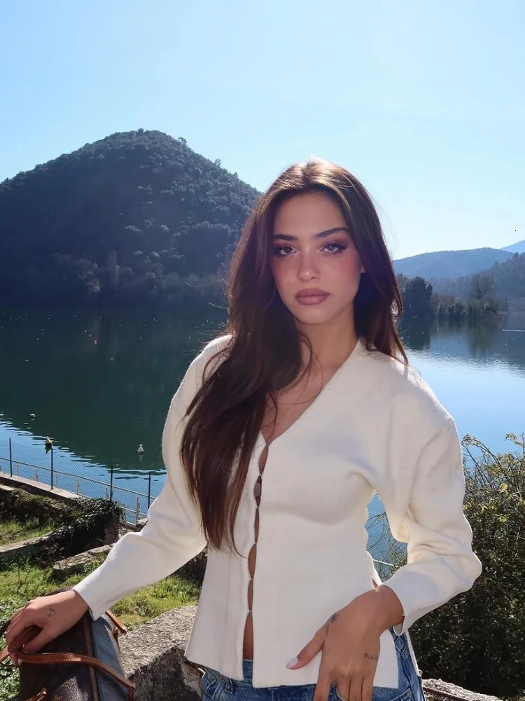 Womens Fashion Deep V Metal Ring Buckle Open Skirt Set Elegant High Waist A-line Short Leather Set Womens Winter Knitted 2-piece Set 241112