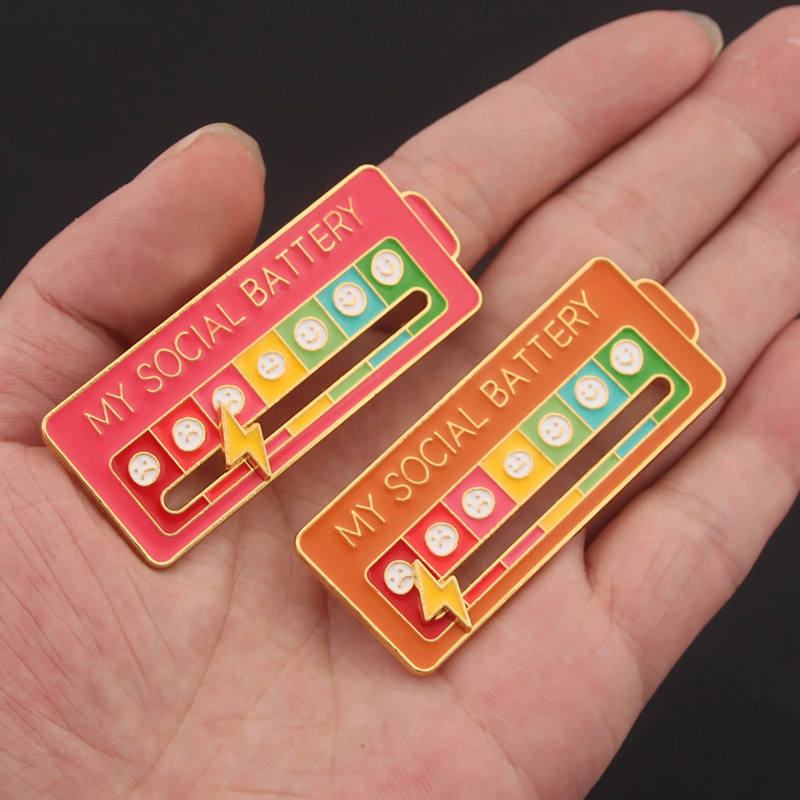 1-10Pcs My Social Battery Pin Enamel Pins Brooches Move To The Mood As You Artistic Brooch Pins Gift Suit Shirt Sister Jewelry