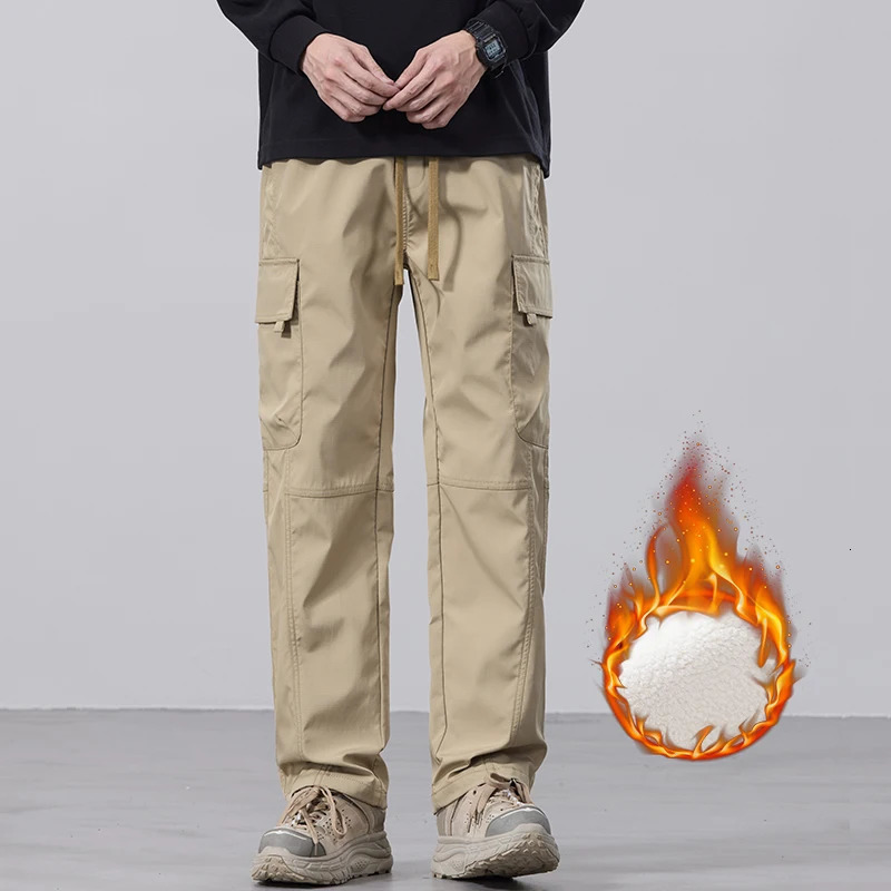 Mens Fleece Cargo Pants Winter Fashion Casual Pants Large Pockets Loose Velvet Trousers Male Plush Thickened Warm Pants 241112