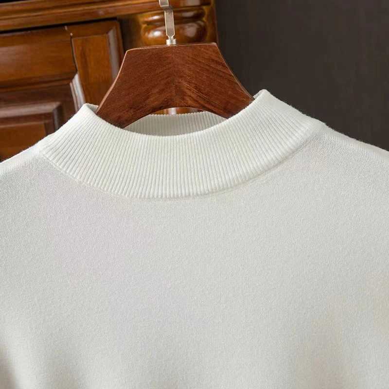 Autumn mens plain neck knitted sweater outdoor half neck solid color latte art streetwear winter warm knitted sweater W2411111