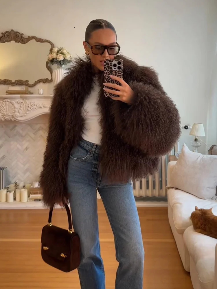 Womens fashionable solid thick faux fur coat elegant lapel long sleeved cut jacket womens casual high street jacket 241112