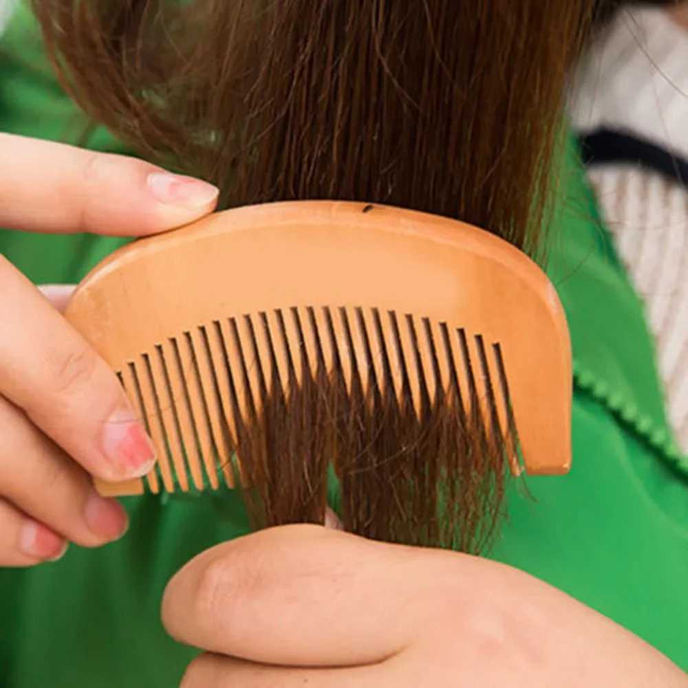 Natural peach wood comb pocket wood comb anti-static defocused hair comb hair massage hair care style portable beard comb W241112