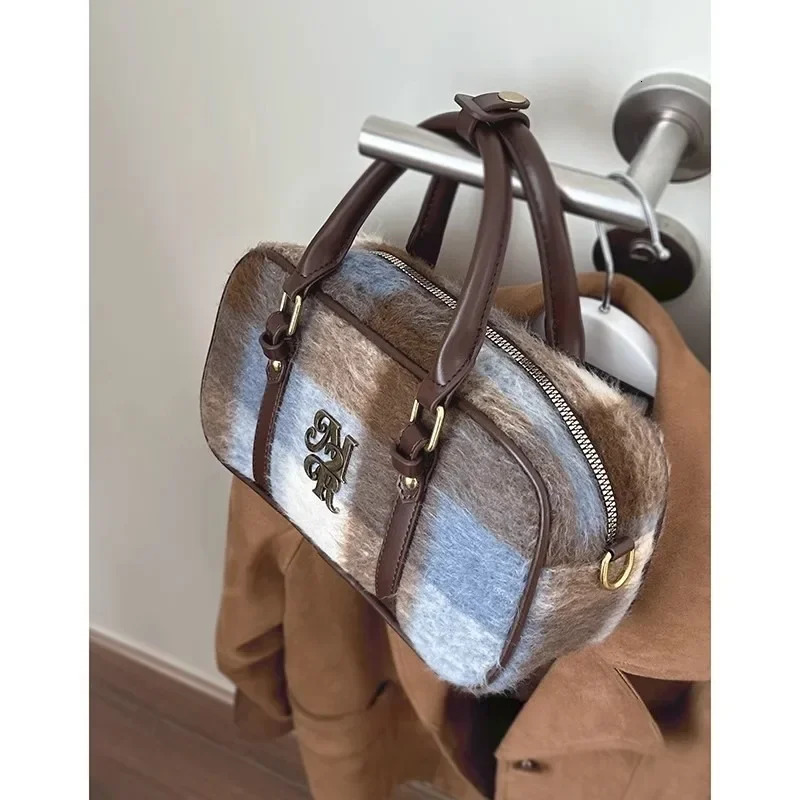 MBTI Vintage Plaid Womens Handbag College Style Fashion Bowling Shoulder Bag Aesthetic Original Female Pillow Crossbody 241111