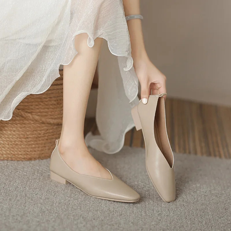 Leather multi-color low heel womens shoes round toe flat bottom shallow cut single shoe casual and leisurely roller coaster 241111