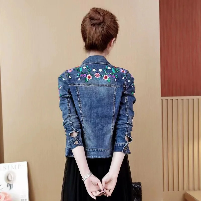 Womens floral embroidery short denim jacket Womens elegant single chest ultra-thin denim jacket Spring and Autumn jacket Basic jacket 241112