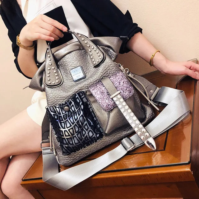 Women Fashion Genuine Leather Large Capacity Handbags 2022 New Oversized Rivet Work Sier Shoulder Bags Woman Brand Tote Patchwork BagVoyage