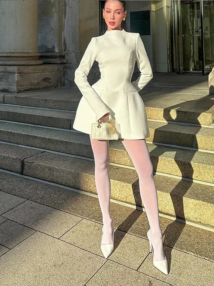 Solid backless half neck womens dress fashionable long sleeved high waisted A-line dress chic womens party club evening dress 241111