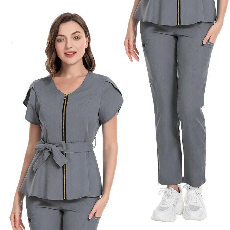 Wholesale Price Hospital Scrubs Set for Women Pet Clinic Uniform Solid Color Scrub Suit Gown Multiple Pockets with Belt 241014