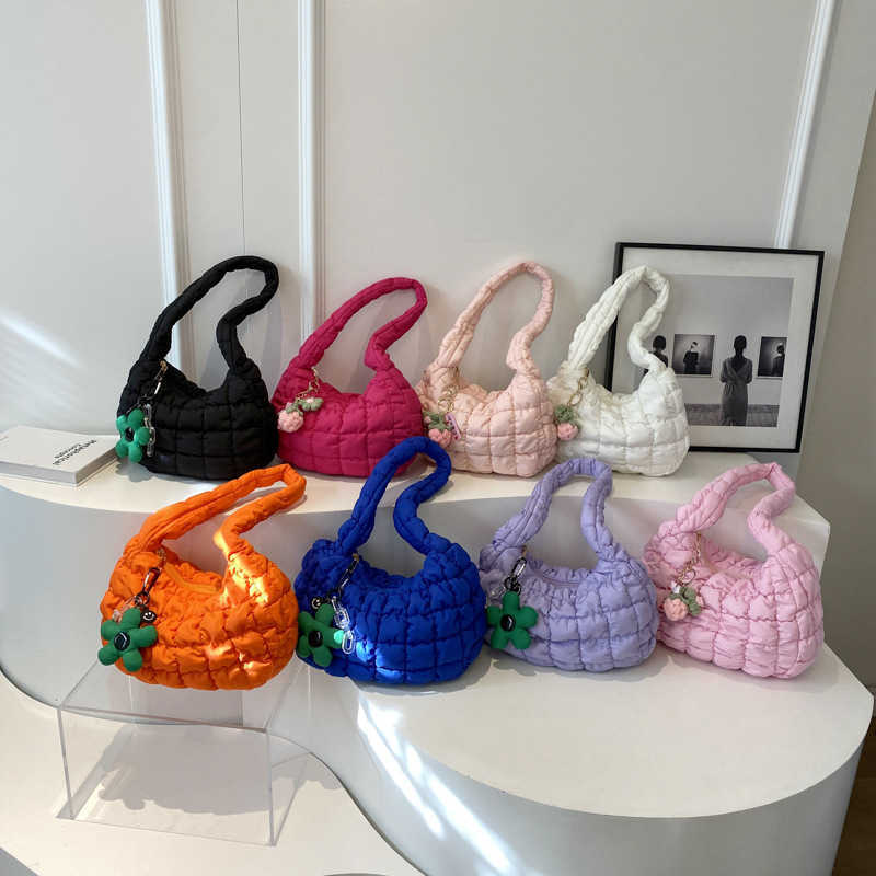 Womens Bag Handbags Shoulder Crossbody Bags Casual Bubble Down Cotton Korean Version Fashionable Pleated Cloud Bag 241112