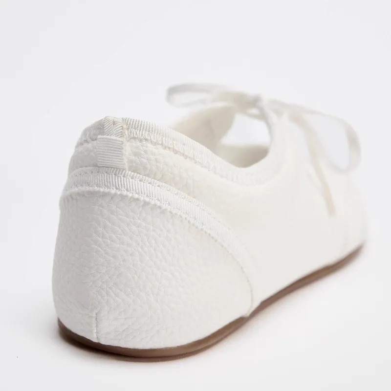 2024 er Womens Ballet Apartment Soft Leather Fashion Shallow Round Toes Autumn Daily Womens Shoes Lace Casual Shoes 241111