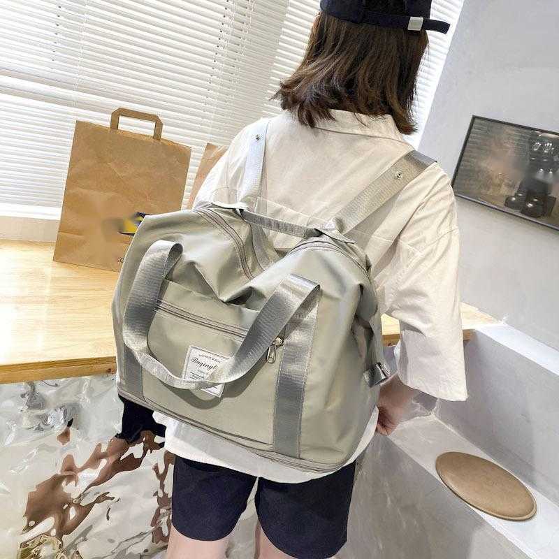 Multi Functional Double Back Travel Bag Expandable Capacity and Luggage Storage Bag Lightweight Leisure and Fitness Bag