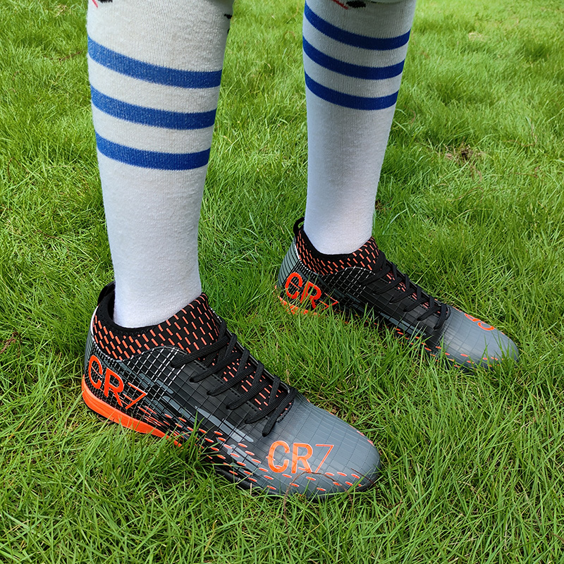 Outdoor Soccer Shoes for Men Spike Ankle Boots Bottom Spring Autumn Football Training Sneakers