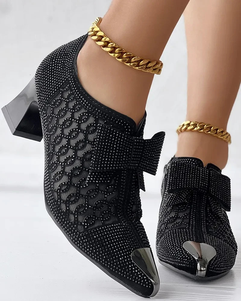 Womens hollow mesh shoes summer fashion Rhinestone square heel corner toe size 43 zipper bow sandals womens sandals 241111