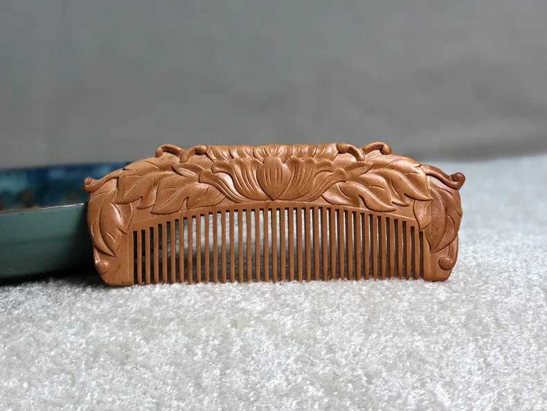 Natural peach wood comb handmade decoration carved patterns scalp health comb hollow portable girl gift massage hair comb W241112