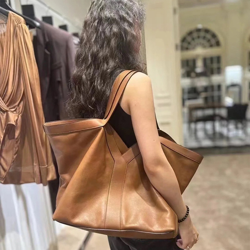 Oversized Leather Shoulder Female New Hand Underarm Bag Large Capacity Commuter Ladies Handbag Autumn Winter Tote Bags Patent Leather